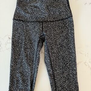 Lululemon Capri leggings size 4